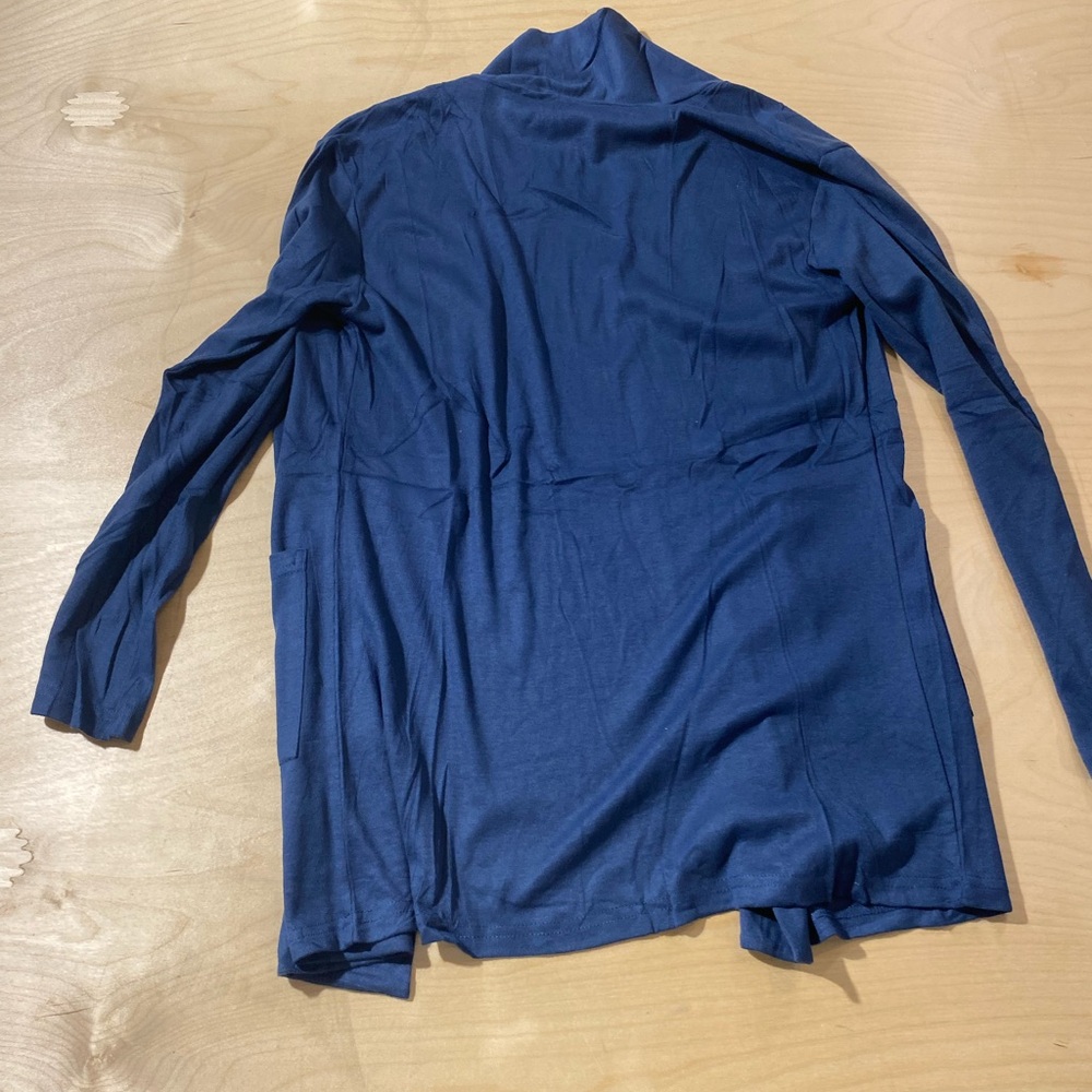 Micoson Cardigan size Small (HO) - Picture 11 of 12